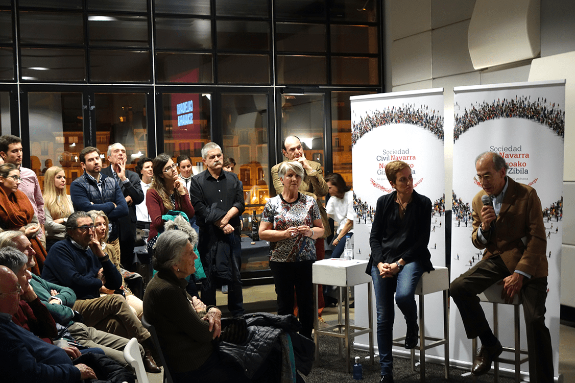 Encuentro en el Casino Eslava de Pamplona