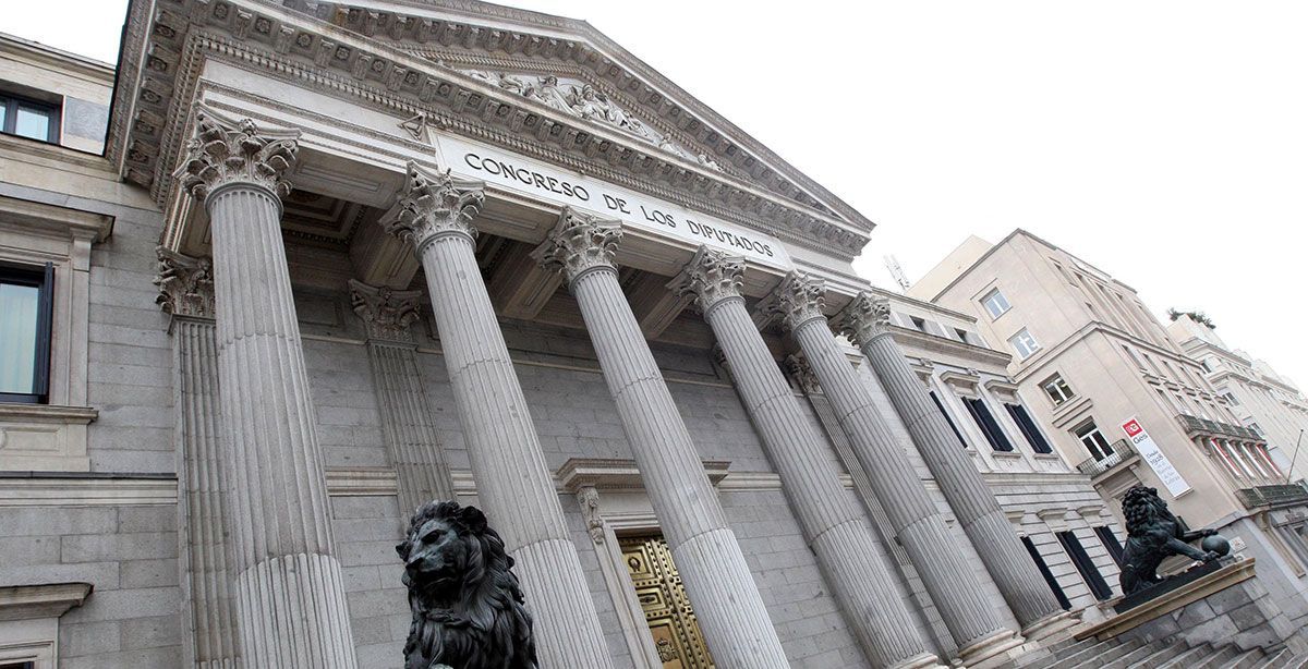 El cielo de Orión y los agujeros negros