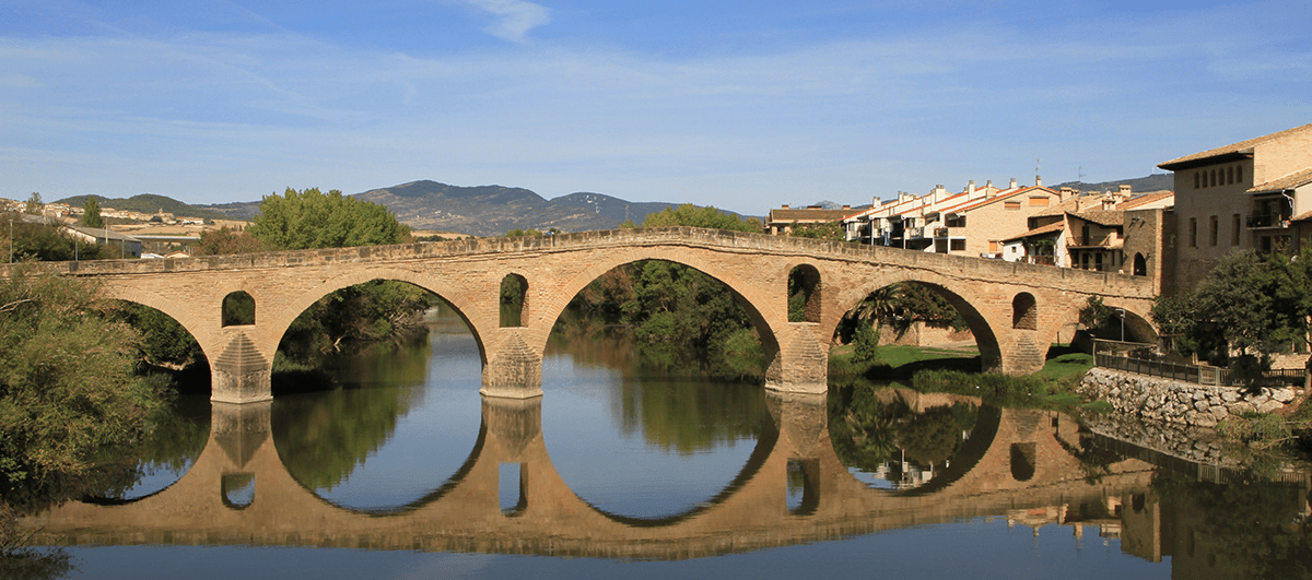 Ingeniería medieval: Puente la Reina y el “lomo de asno”