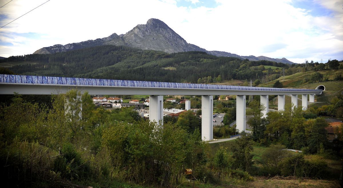 ¿Cuáles son los efectos directos del TAV en Euskadi?