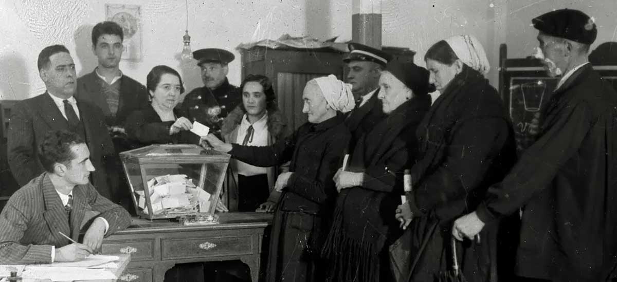 ¿Cuándo pudo votar la mujer por primera vez en España?