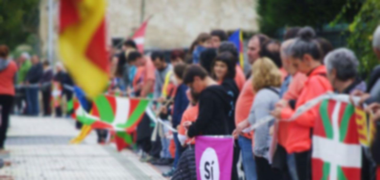 ‘Gure esku dago’: las manos que mecen la cuna