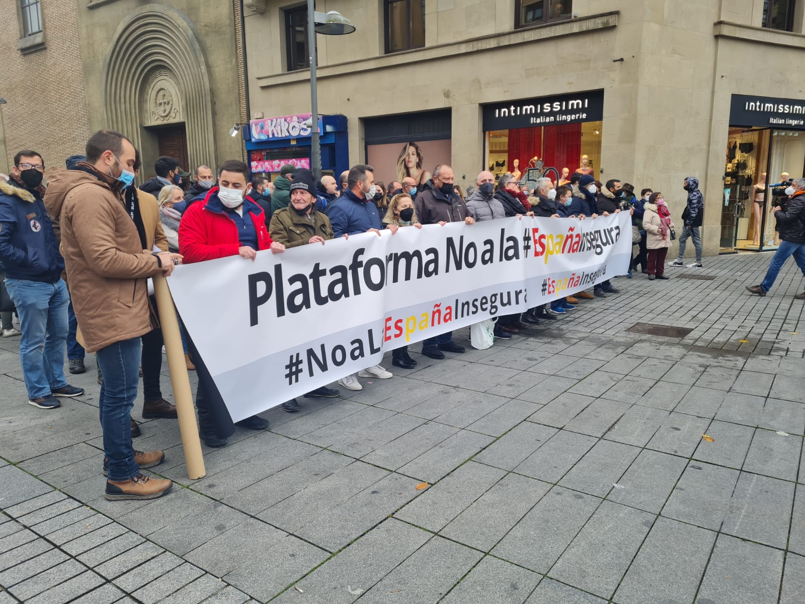 Sociedad Civil Navarra con la Plataforma «No a la España Insegura»