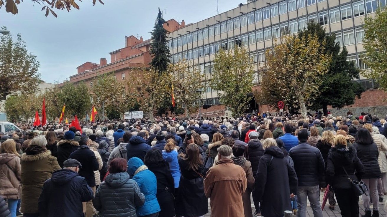 Concentración «Navarra con la Guardia Civil»: comunicados y textos