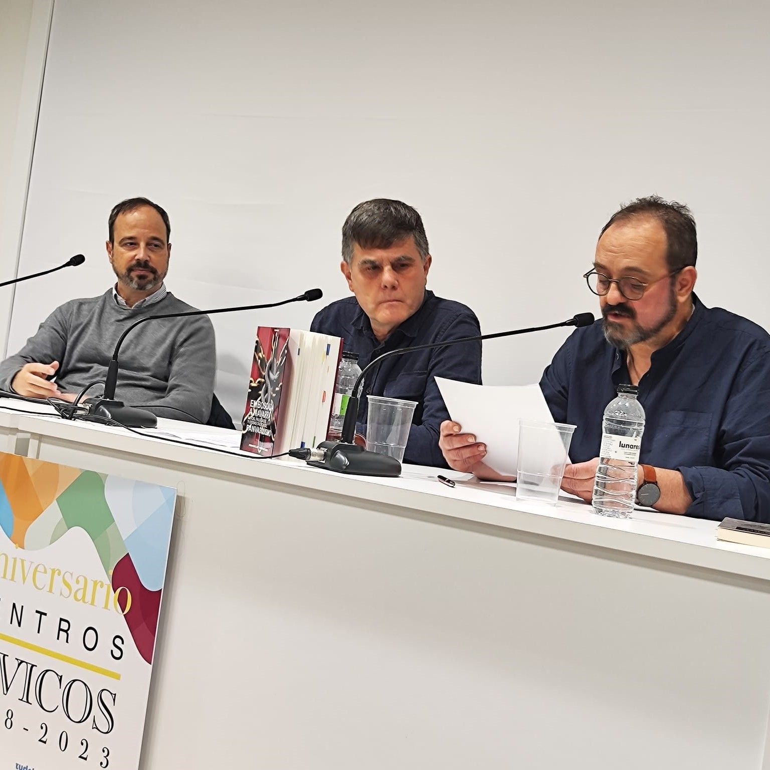 Entrevista a Fernando Vaquero en Onda Cero. Imágenes y resumen de la charla en Tudela.