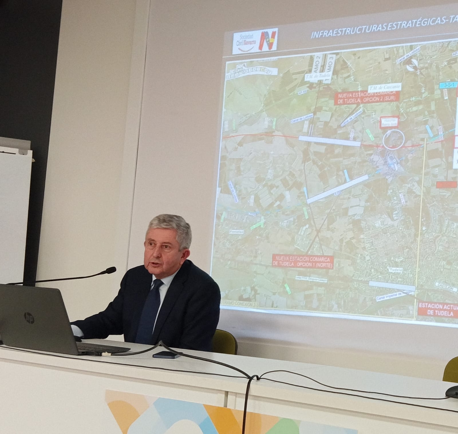 Fotografías, resumen, vídeo completo, diapositivas y noticias de la conferencia de Álvaro Miranda