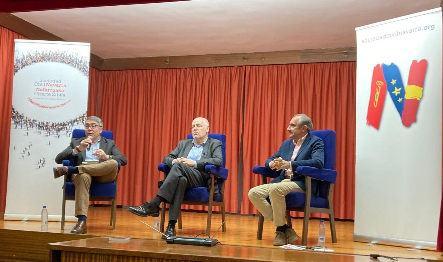 Imágenes y resumen de la conferencia de Jordi Canal